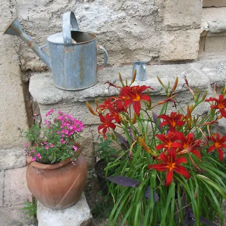 Bed & Breakfast D'hotes Dans Maison D'artiste Galargues